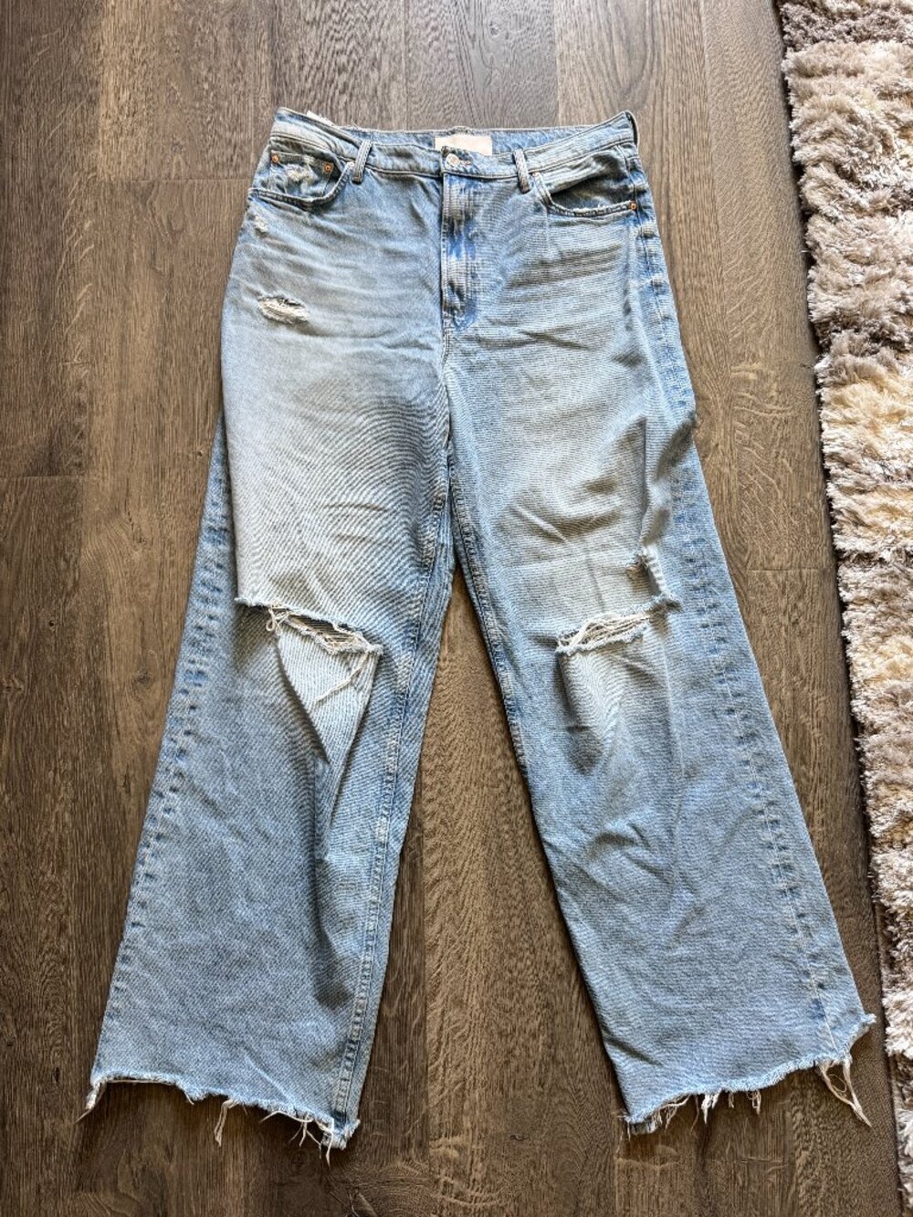 MOTHER High Waisted Spinner Zip Heel Chew Distressed Straight Jeans Size 32